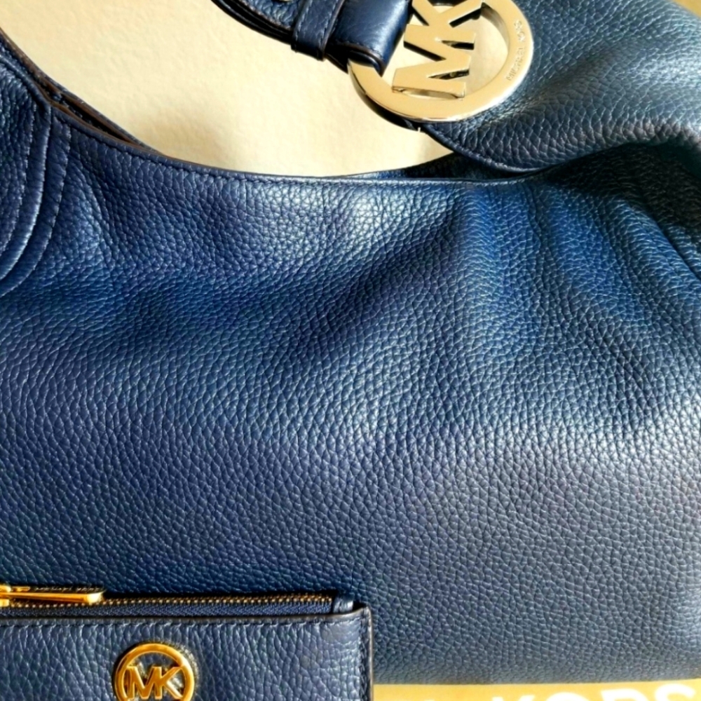 MK Hobo + Key Wallet